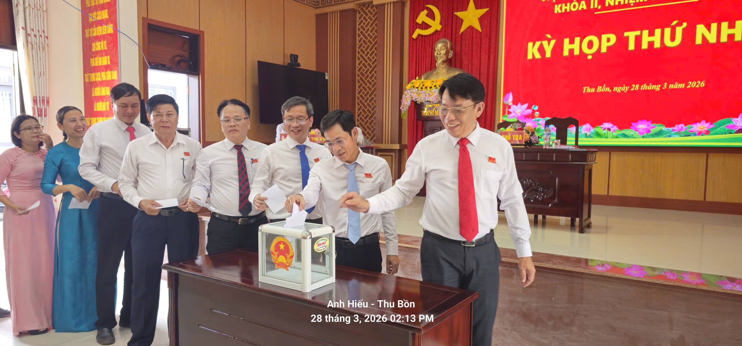 Kỳ họp thứ nhất HĐND xã Thu Bồn khóa II, nhiệm kỳ 2026 - 2031: Kiện toàn bộ máy chính quyền địa phương