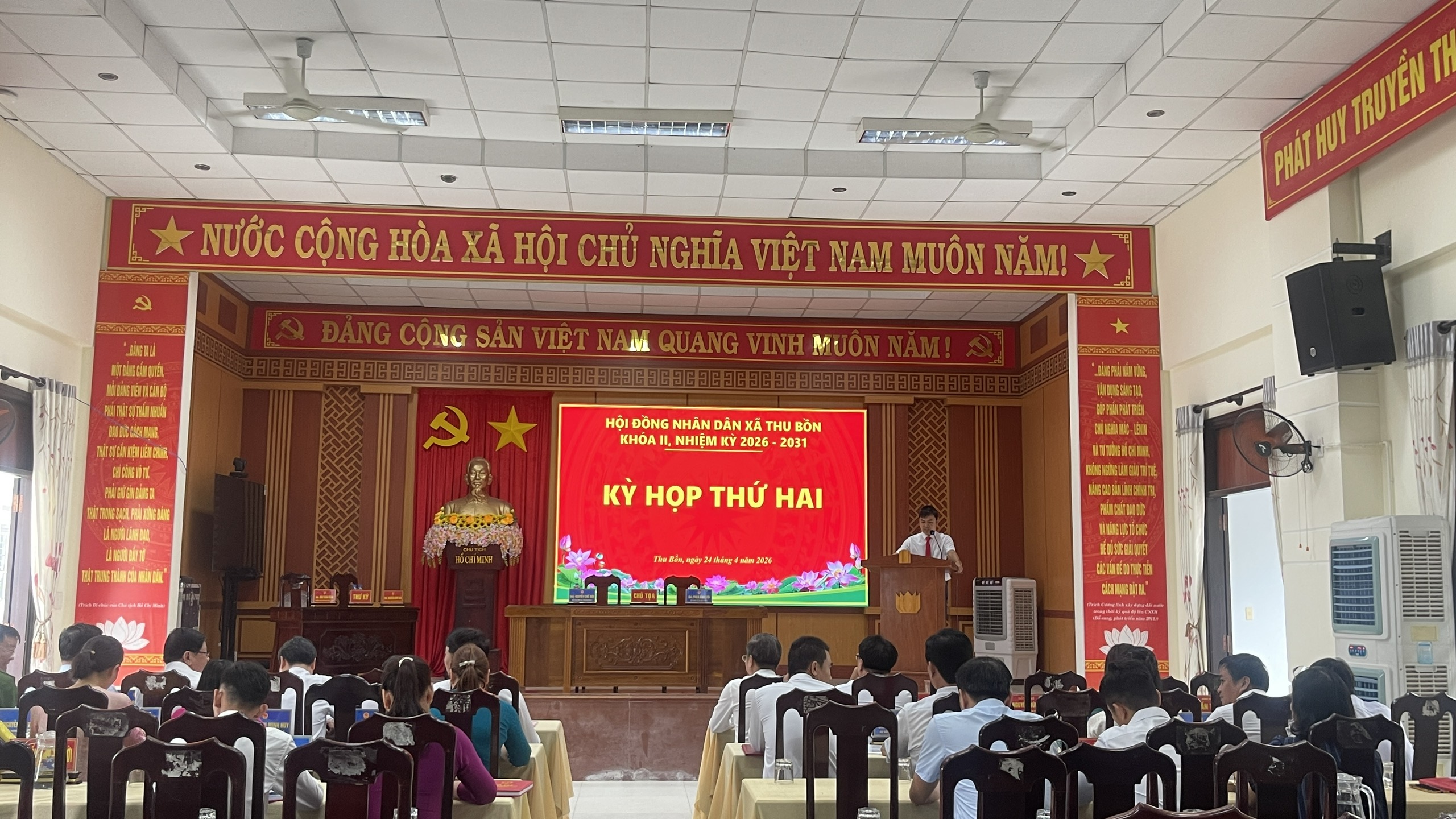 Kỳ họp thứ 2 HĐND xã Thu Bồn: Thông qua nhiều nội dung quan trọng