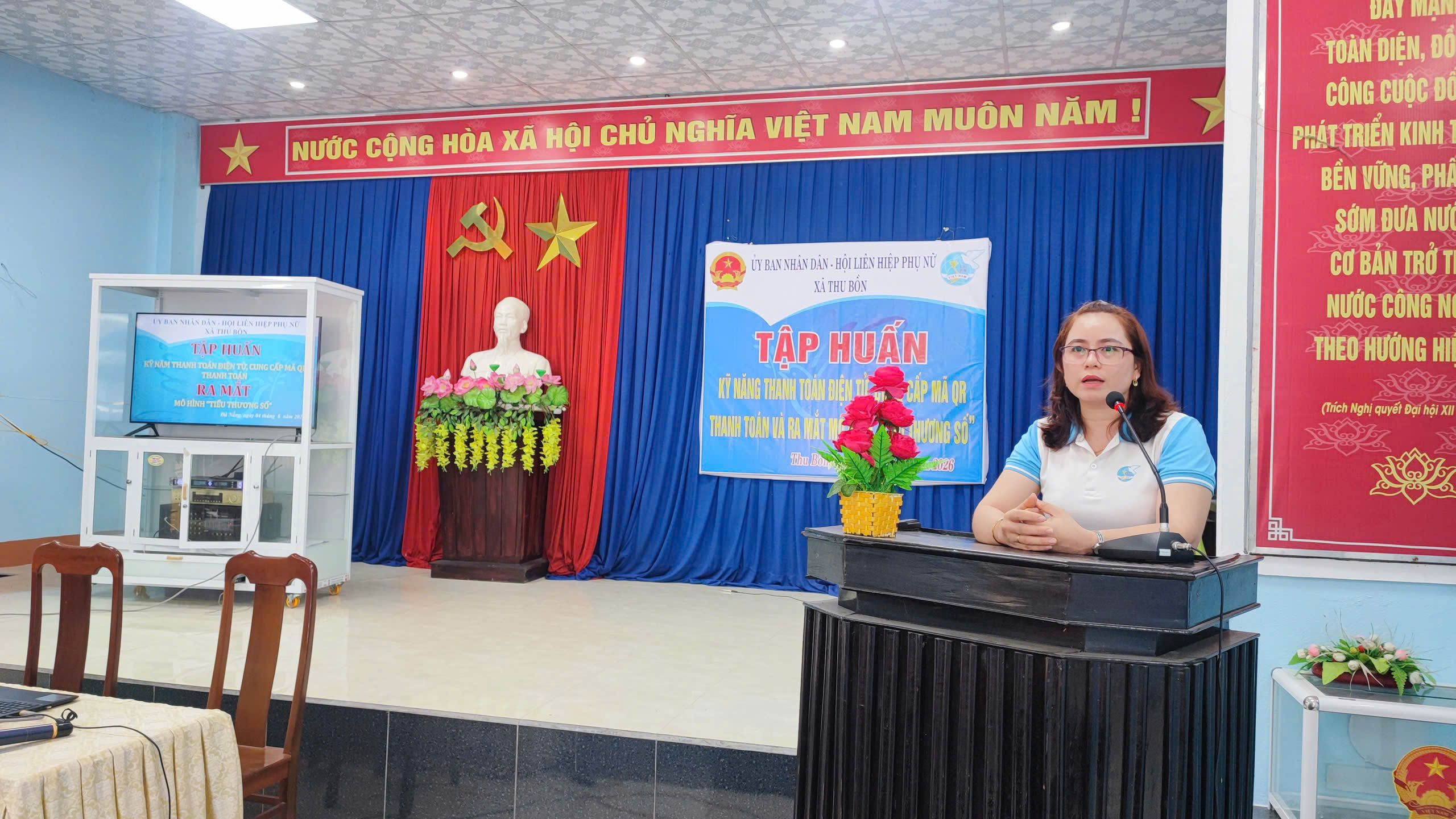 XÃ THU BỒN: Ra mắt mô hình “Tiểu thương số” và tập huấn kỹ năng thanh toán điện tử