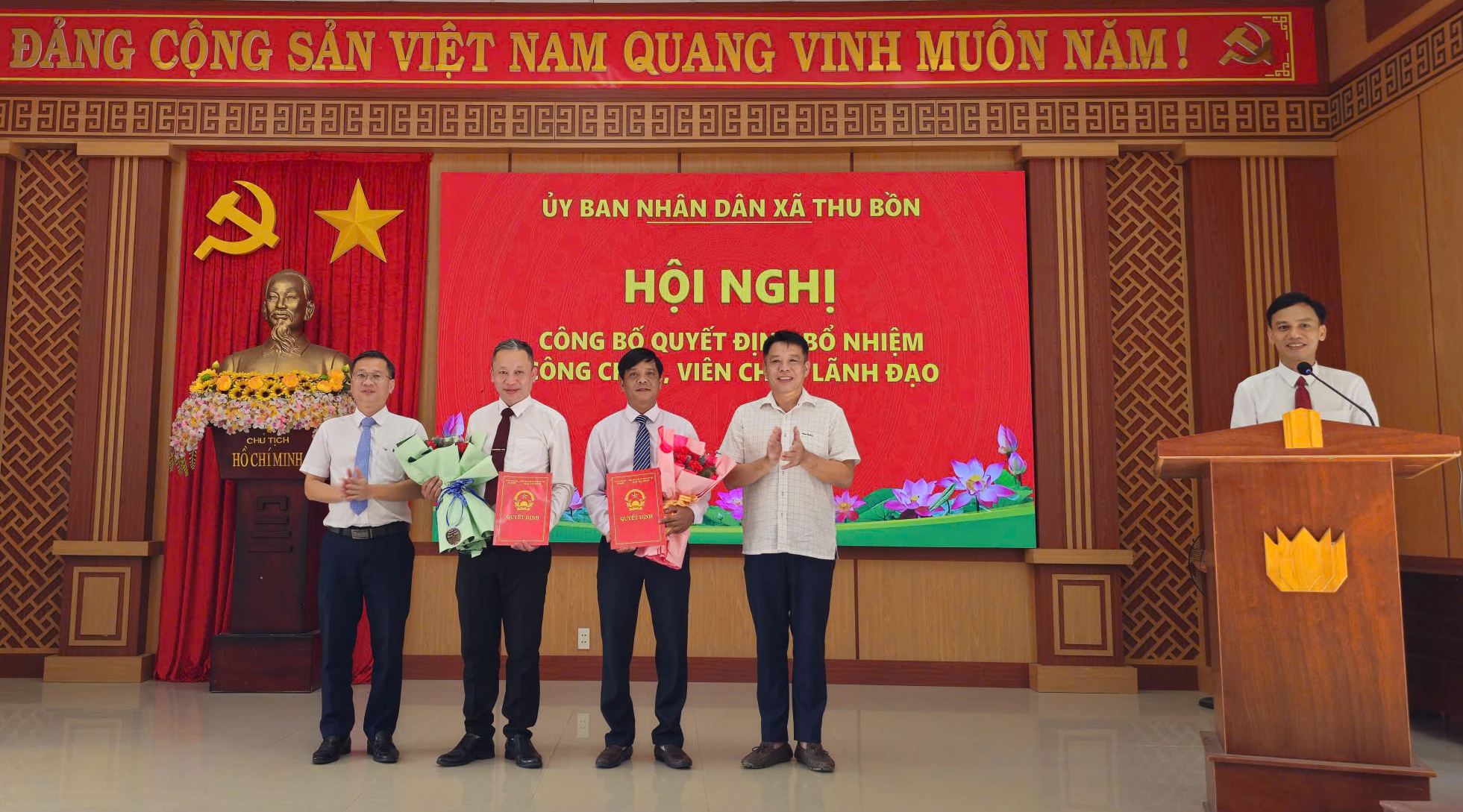 XÃ THU BỒN: Tổ chức hội nghị công bố các quyết định bổ nhiệm công chức, viên chức lãnh đạo